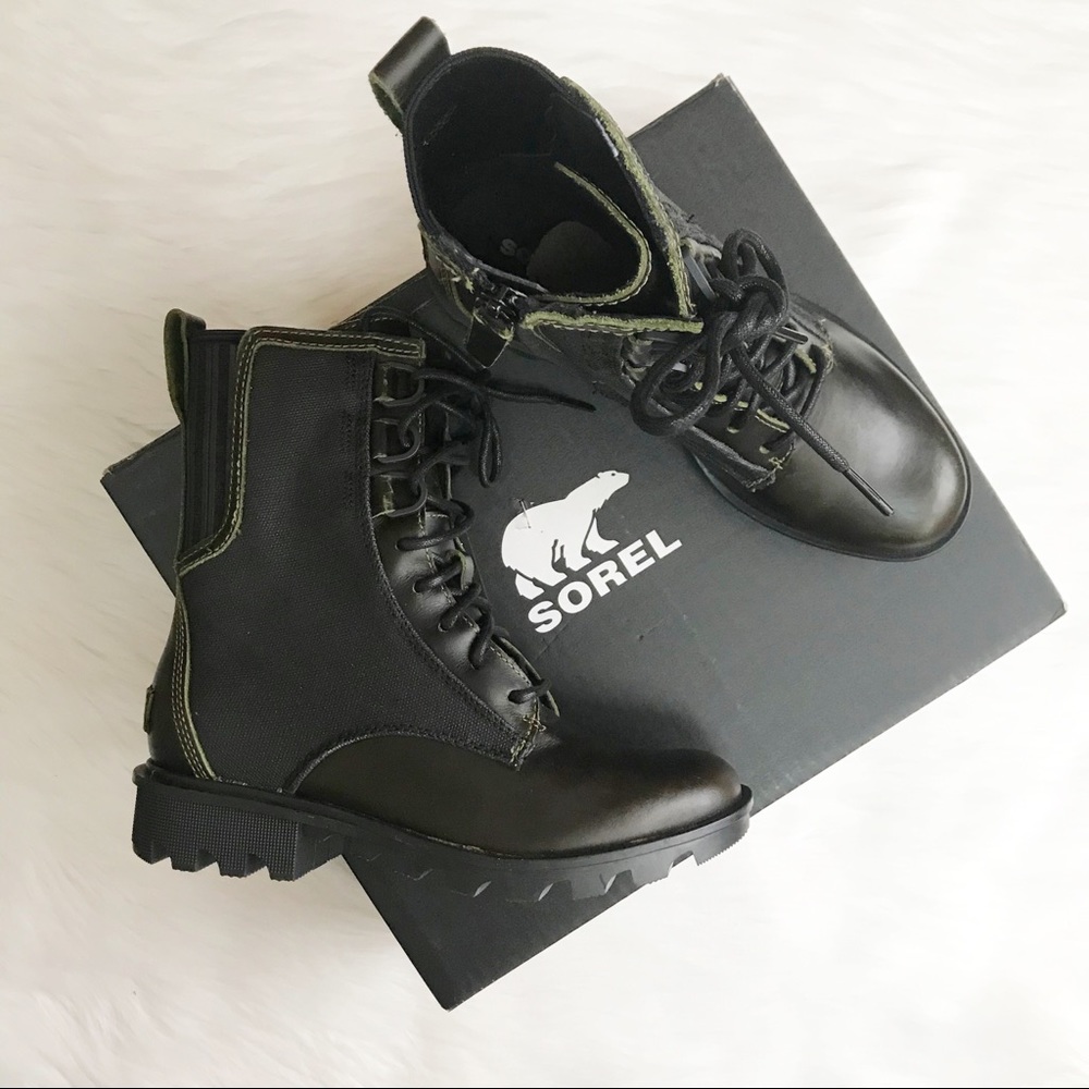 NIB SOREL Phoenix Lace Waterproof Boot Hiker Green